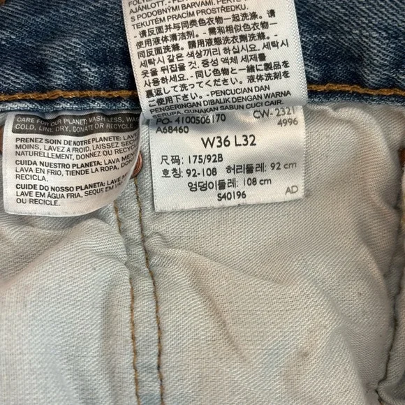 Levis 501 Jeans Mens 36x32 Blue Denim 100% Cotton Button Fly Straight - Picture 13 of 13